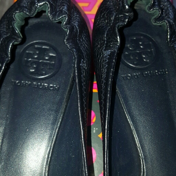 Authentic Tory Burch Navy Blue Reva Flats - Picture 2 of 7
